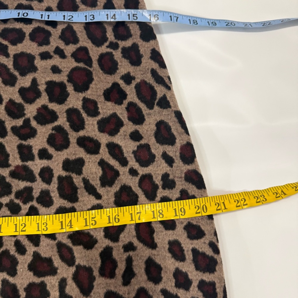 Ann Taylor Leopard Print Tan and Black Skirt wool blend in size 6 - Picture 7 of 10